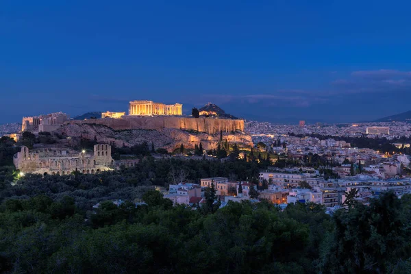 希腊雅典雅典卫城与帕台农神庙的夜景 — 图库照片
