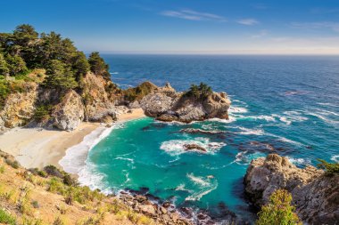 Plaj ve Falls, Julia Pfeiffer Beach, Mcway Falls, Kaliforniya