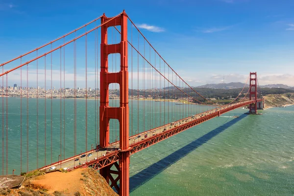 Мост Золотые Ворота в Сан-Франциско, Калифорния — стоковое фото