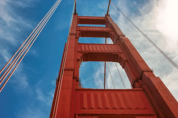 Golden Gate Bridge design under the beautiful sky — Stock Photo, Image