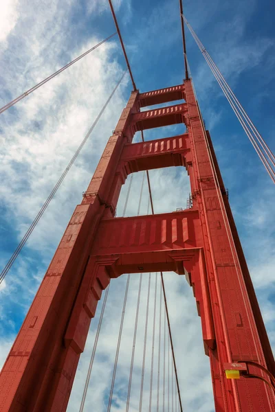 Design of Golden Gate Bridge under the beautiful sky — Stock Photo, Image