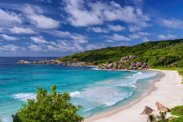 Grand Anse strand op het eiland La Digue Seychellen — Stockfoto