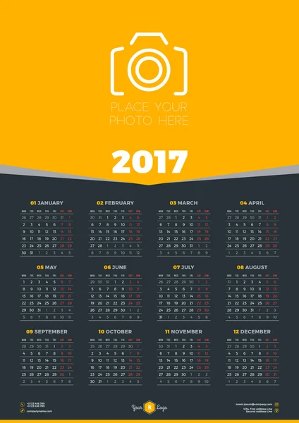 Plantilla de diseño de calendario para 2017 Año. La semana comienza el lunes. Diseño de Papelería. Cartel del calendario vectorial con lugar para la foto — Vector de stock