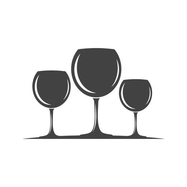 Üç şarap bardağı. Siyah simge, logo öğesi, beyaz arka planda yalıtılmış düz vektör çizimi. — Stok Vektör