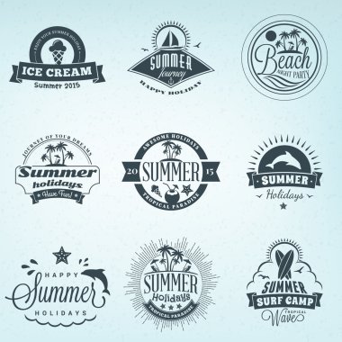 Yaz tatil tasarım öğeleri. Hipster Vintage Logotype ve rozetleri