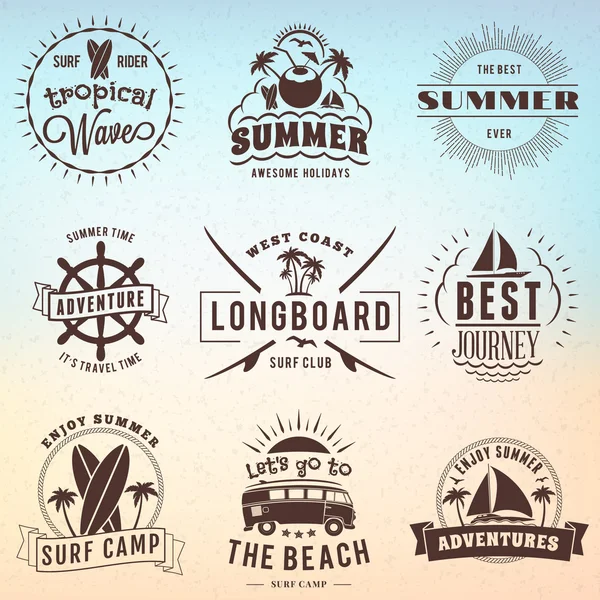 Summer Holidays Design Elements. Set of Hipster Vintage Logotypes and Badges — Stock Vector