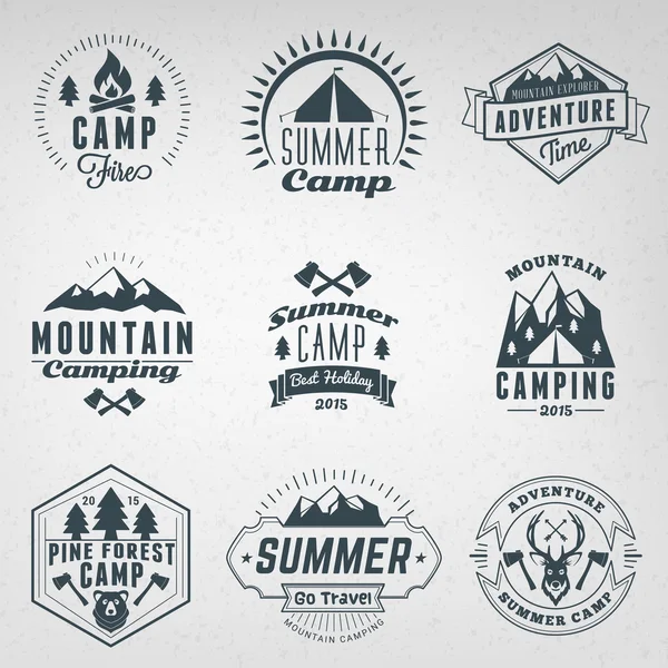 Summer Holidays Design Elements. Set of Hipster Vintage Logotypes and Badges — Stock Vector