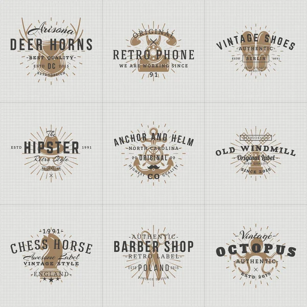 Conjunto de etiquetas Hipster Vintage, Logotipos, emblemas para o seu negócio. Chifres, Telefone retro, Sapatos, Âncora, Moinho de vento, Barbeiro, Xadrez. Ilustração vetorial — Vetor de Stock