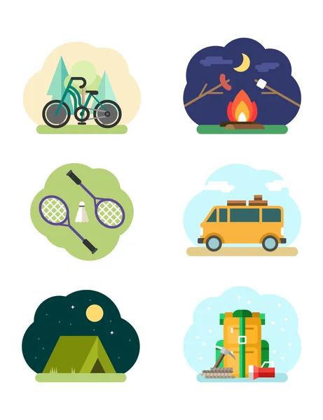 Ensemble d'illustrations vectorielles de design plat avec objets de tourisme et de loisirs. Vélo, Feu de joie, Badminton, Van, Tente, Sac à dos — Image vectorielle