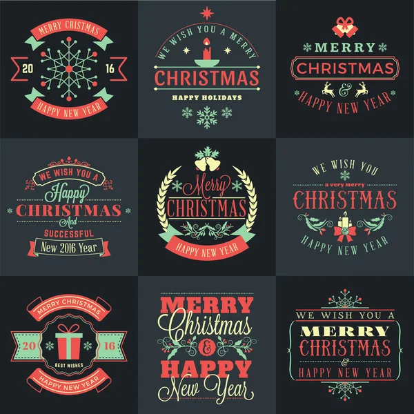 Conjunto de Feliz Natal e Feliz Ano Novo emblemas decorativos para cartões de felicitações. Ilustração vetorial em tema de cor retro — Vetor de Stock