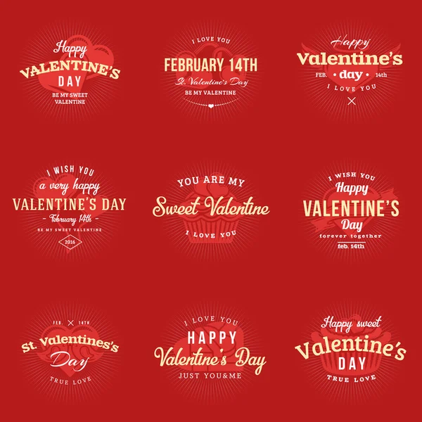 Set Of Happy Valentines Day Labels and Badges (dalam bahasa Inggris). Templat: Retro Typography Vector Design Templates Vector Illustration. Kartu ucapan Selamat Hari Valentine. Valentines Day Vintage Typographic Badges - Stok Vektor