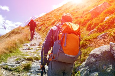 Dağlarda gezginler