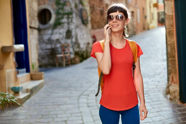 Turista nel centro storico — Foto Stock