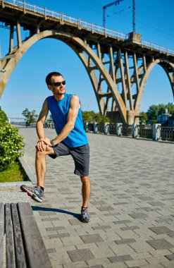 adam koşucu koşu önce ısınma