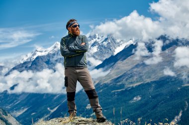 üst kısmındaki Kur fiyatı