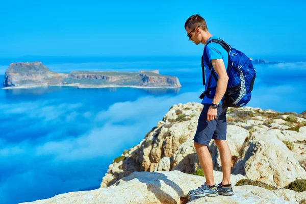 Voyageur avec sac à dos — Photo