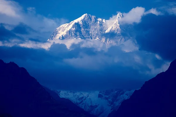 Sunrise in the mountains — Stock Photo, Image