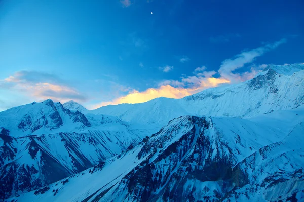 Soluppgång i bergen — Stockfoto
