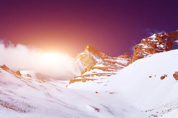 Snow capped mountains. — Stock Photo, Image