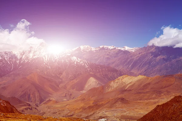 Schneebedeckte Berge. — Stockfoto