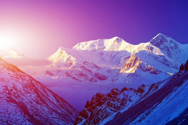 Snow capped mountains. — Stock Photo, Image