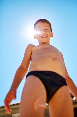 Çocuk kameraya benziyor 