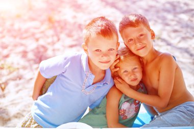 Sahilde bir aile