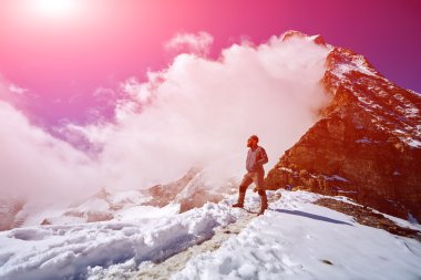 üst kısmındaki Kur fiyatı