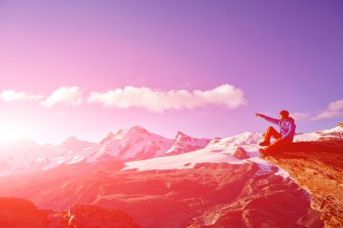 üst kısmındaki Kur fiyatı