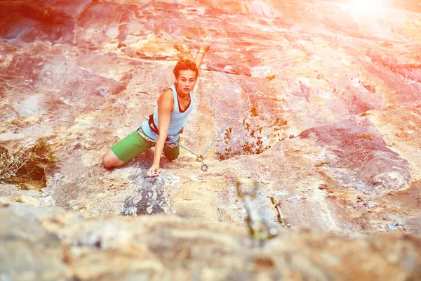 女性攀岩 — 图库照片