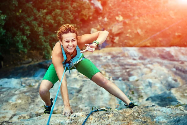 Mulher alpinista — Fotografia de Stock