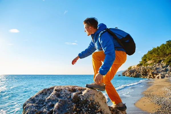 Voyageur avec sac à dos — Photo