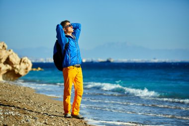 seyahat etmek sırt çantası ile