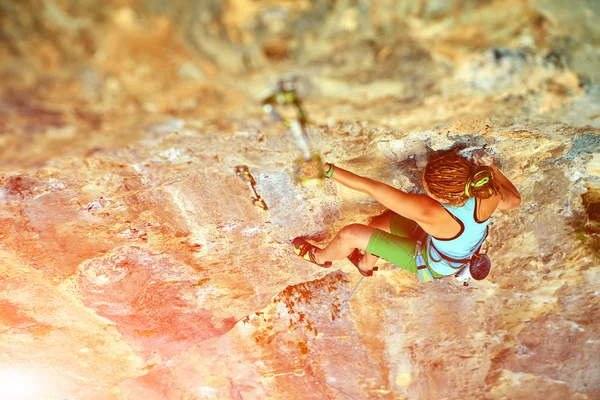 Female rock climber — Stock Photo, Image