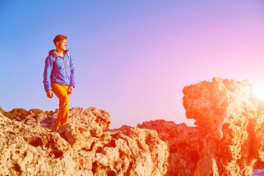 seyahat etmek sırt çantası ile