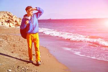 seyahat etmek sırt çantası ile