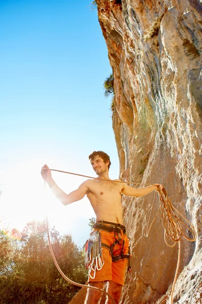 Climber with the rope — Stock Photo, Image