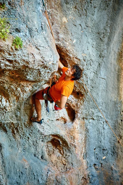 Scalatore di roccia maschio — Foto Stock