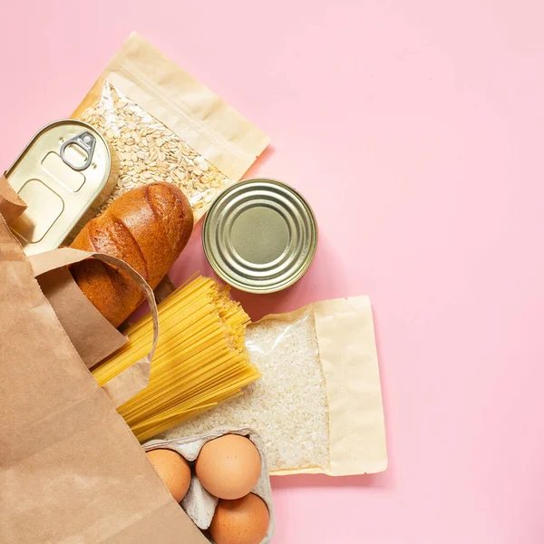 Cibo Donazione Sfondo Rosa Con Spazio Copia Piatto Quadrato Riso — Foto Stock