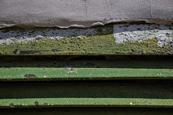 Grilles Métalliques Rouillées Peintes Avec Peinture Décollées Vieillesse Trous Ventilation — Photo