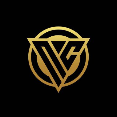 Üçgen şekilli ve yuvarlak biçimli NC logosu altın rengi ve siyah arkaplan tasarım şablonu üzerinde izole edilmiş.