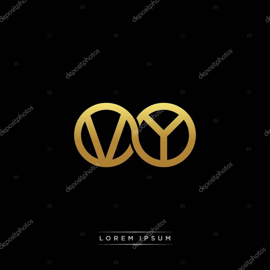 Initial letter linked circle capital monogram logo modern template gold color version isolated on black background