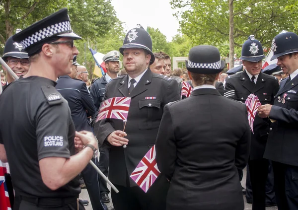 Dressed in Police uniforms participant, during Christopher Stree — Stock Photo, Image