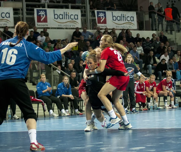 Patrycja Noga (Pogon Baltica Szczecin) en action — Photo