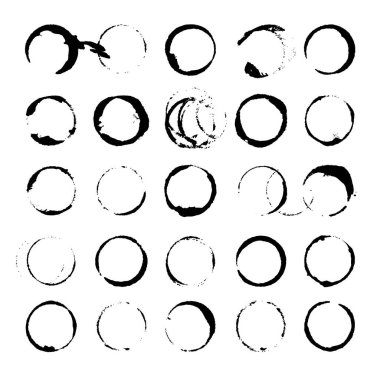 Vektör kabı izleri ve leke koleksiyonu. Siyah ve beyaz içki lekeleri izole edilmiş. Sıçrama ve lekeleme konsepti grunge tasarımı