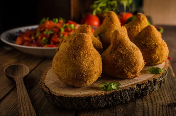 Comida de rua brasileira Coxinhas — Fotografia de Stock