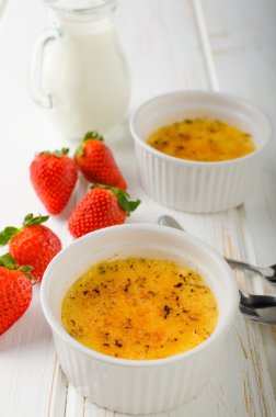 lezzetli Creme brulee