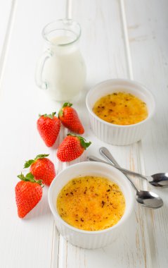 lezzetli Creme brulee