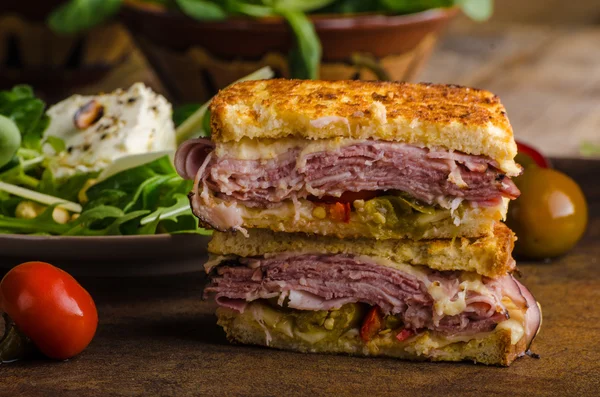 Tostadas de carne de queso francés —  Fotos de Stock