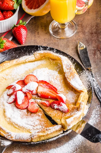 Nederlandse baby pannenkoek — Stockfoto